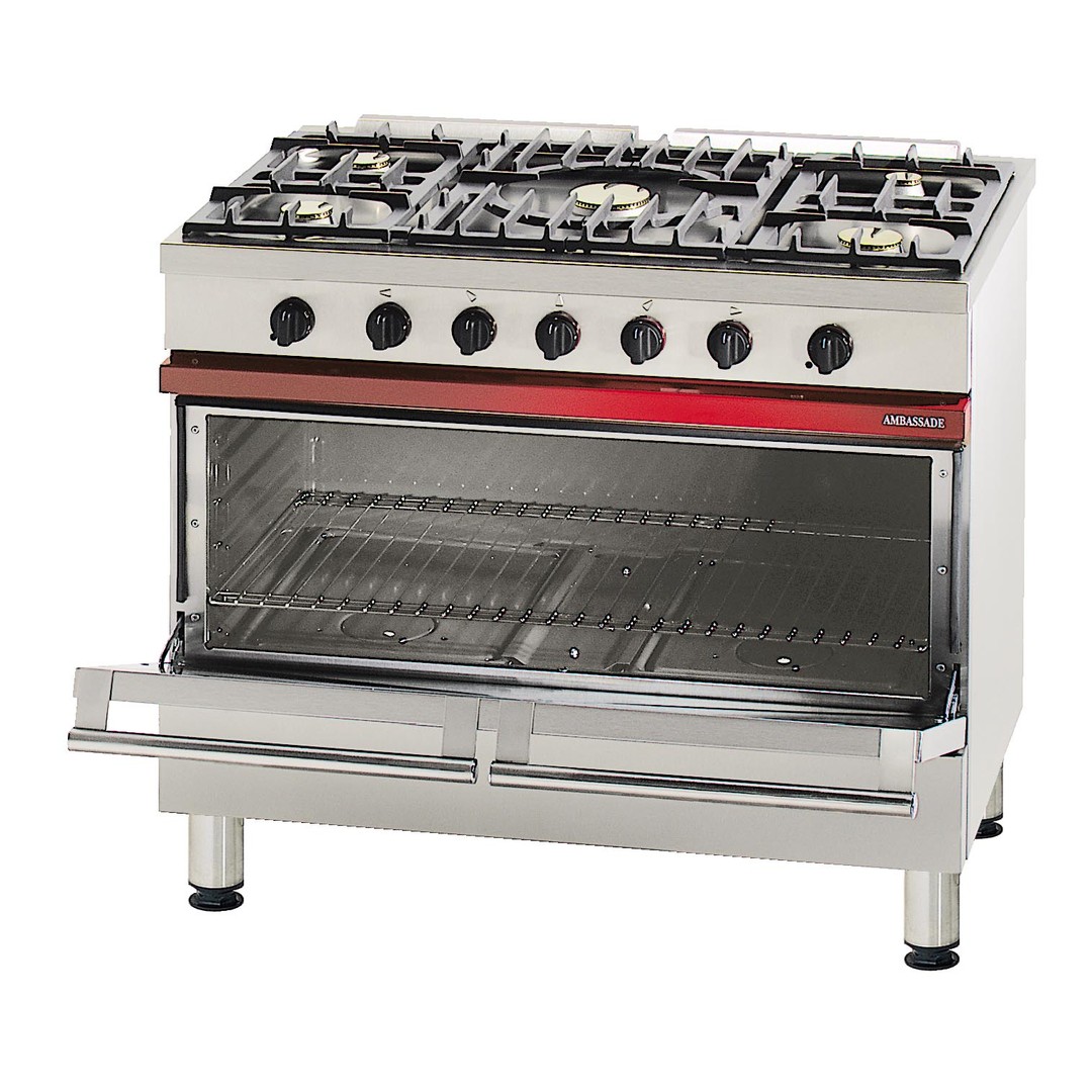 Cooker with 5 burners, 1 x 137 L gas oven. • Body and front in stainless steel.